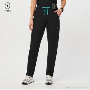 Figs XS Tall black yola skinny scrub pants with FreeX fabric, new with tags